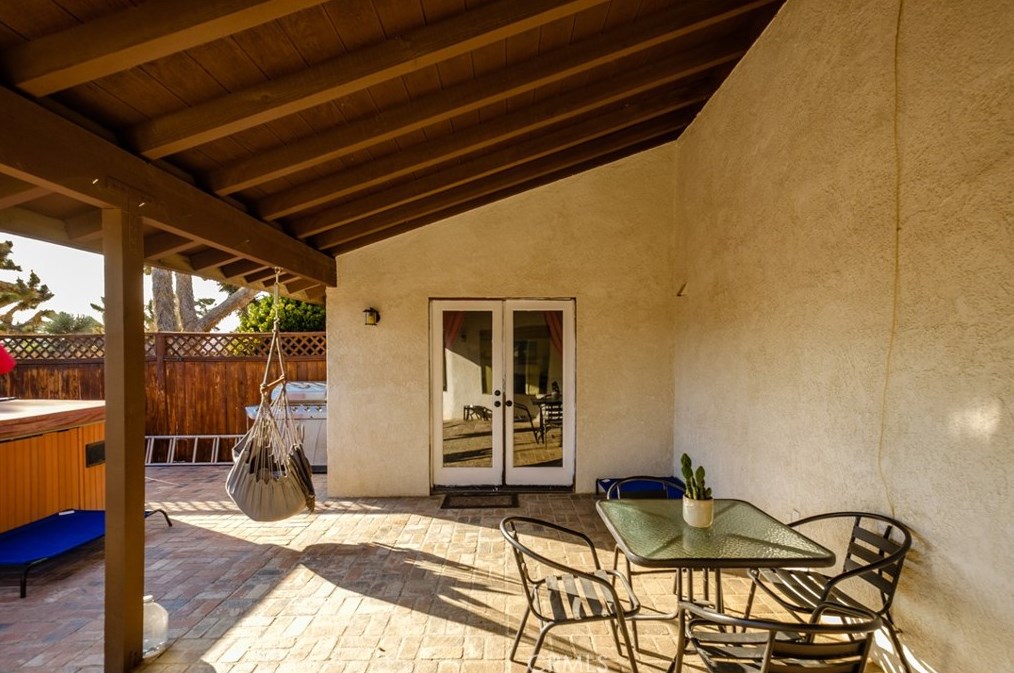 20365 Eyota Rd, Apple Valley CA  92308-6254 exterior