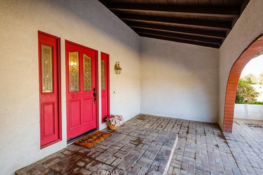 20365 Eyota Rd, Apple Valley CA  92308-6254 exterior