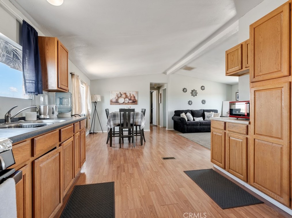 36073 Lantana St, Lucerne Valley CA  92356-7408 exterior