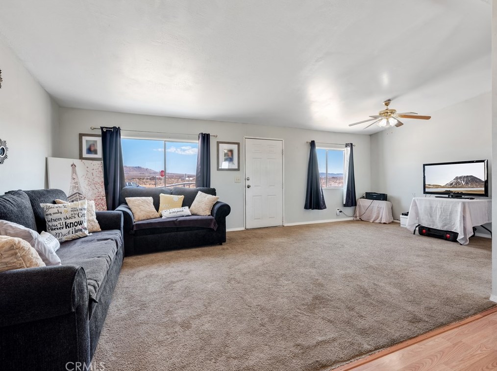 36073 Lantana St, Lucerne Valley CA  92356-7408 exterior