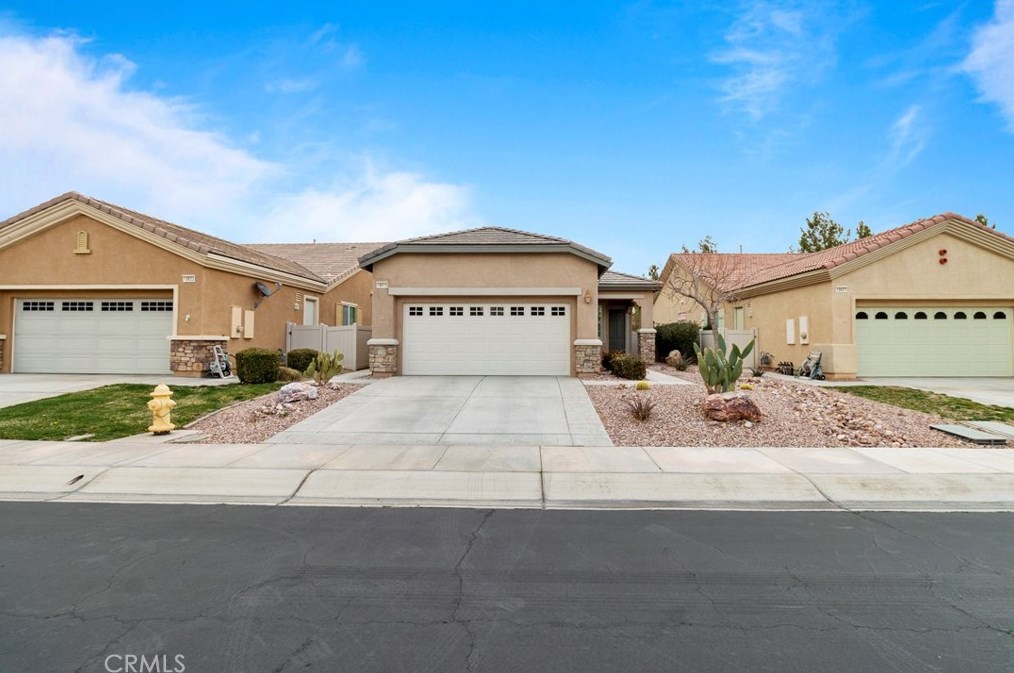 10615 Bridge Haven Rd, Apple Valley, CA 92308-3674