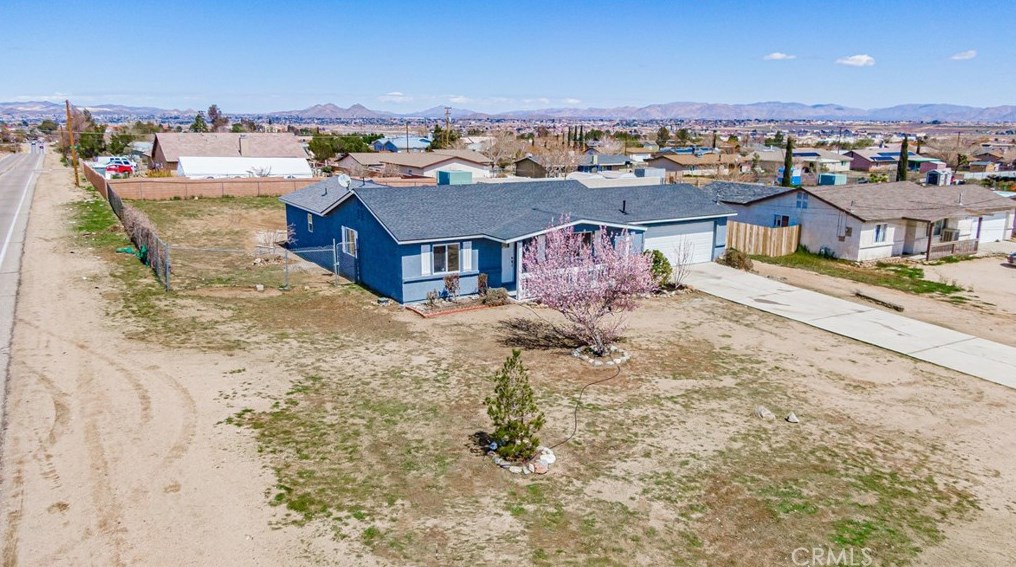 18238 Hackberry St, Hesperia, CA 92345-8300