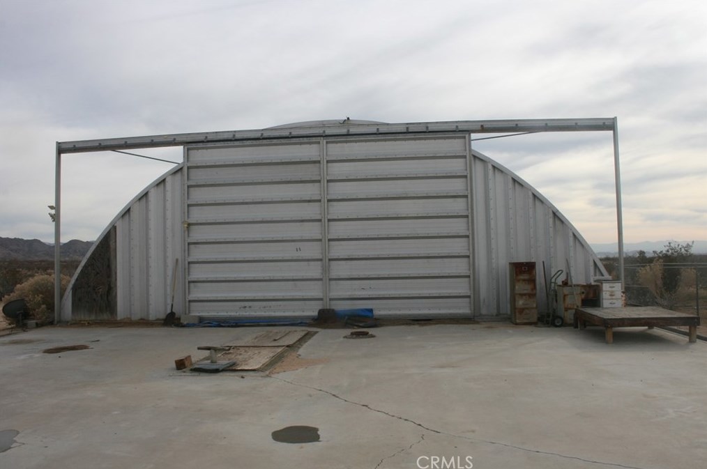 20025 Flint Rd, Apple Valley, CA 92307-9355