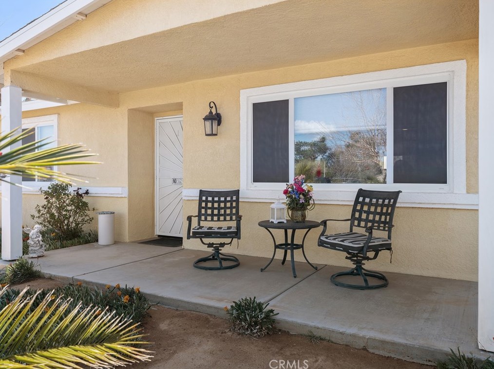 10238 Oakwood Ave, Hesperia, CA 92345