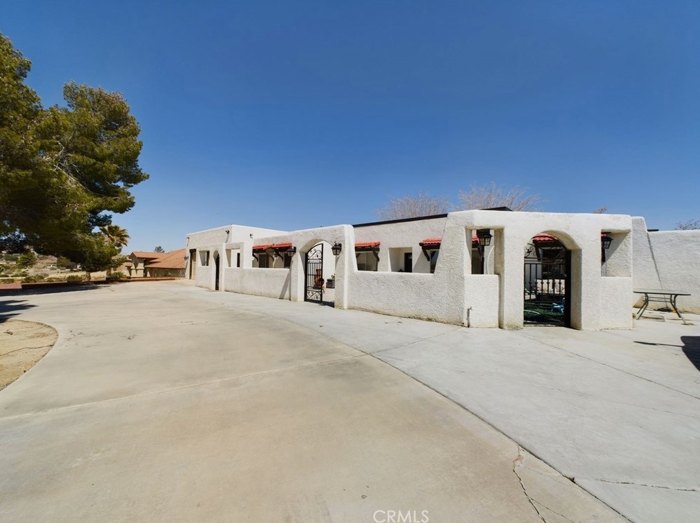 15485 Chole Rd, Apple Valley, CA 92307-4652