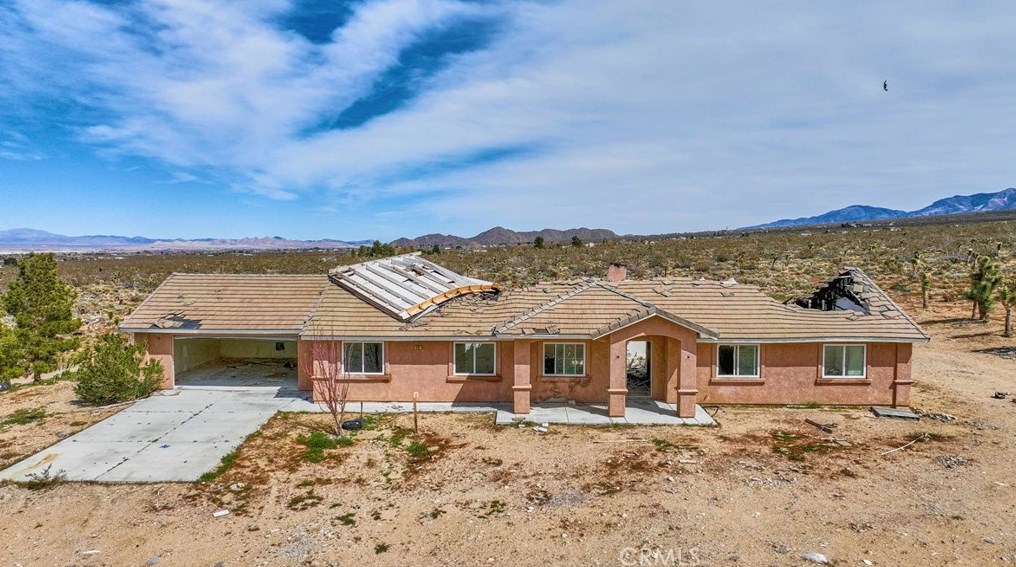 8787 Shantung Rd, Lucerne Valley, CA 92356