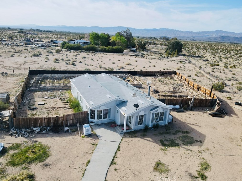 46777 Nottingham Rd, Newberry Springs, CA 92365