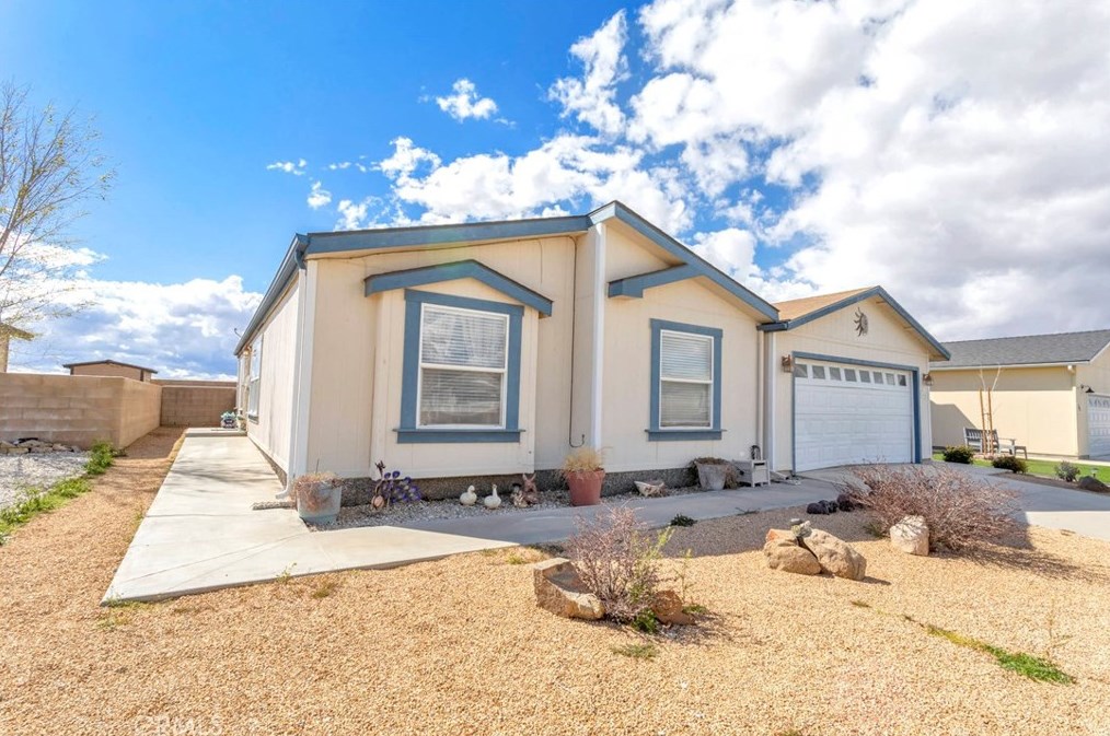 22241 Nisqually #34, Apple Valley, CA 92308