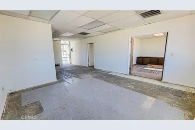 17993 US Hwy 18 #107, Apple Valley, CA 92307 - Photo 6