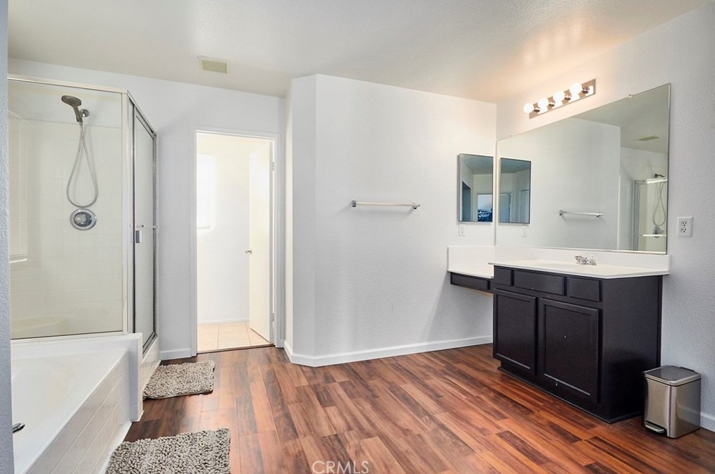 9385 Sapphire Ave, Hesperia CA  92344-4682 exterior