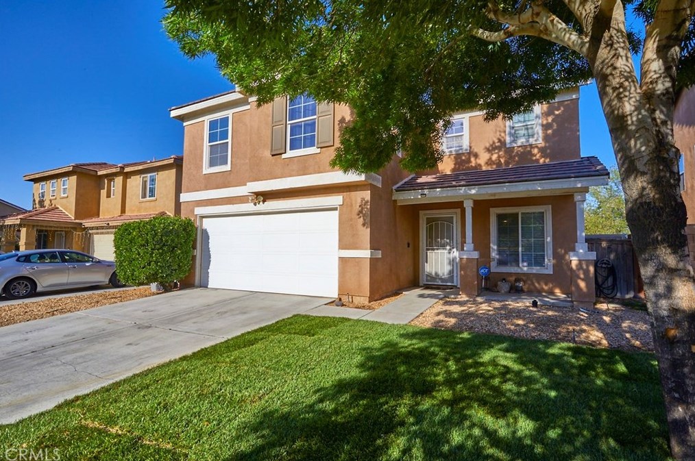 9385 Sapphire Ave, Hesperia CA  92344-4682 exterior