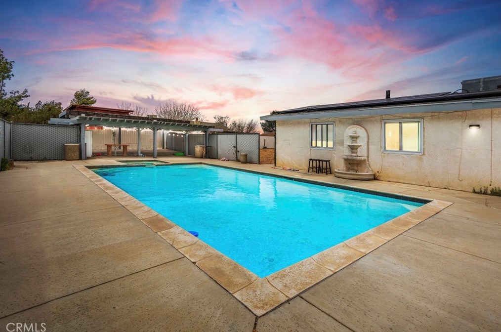 7370 Glider Ave, Hesperia, CA 92345-5729