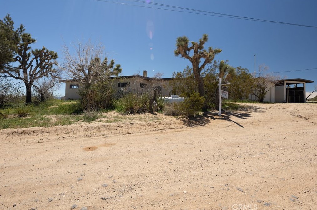57349 Mesa Dr, Yucca Valley, CA 92284-1940