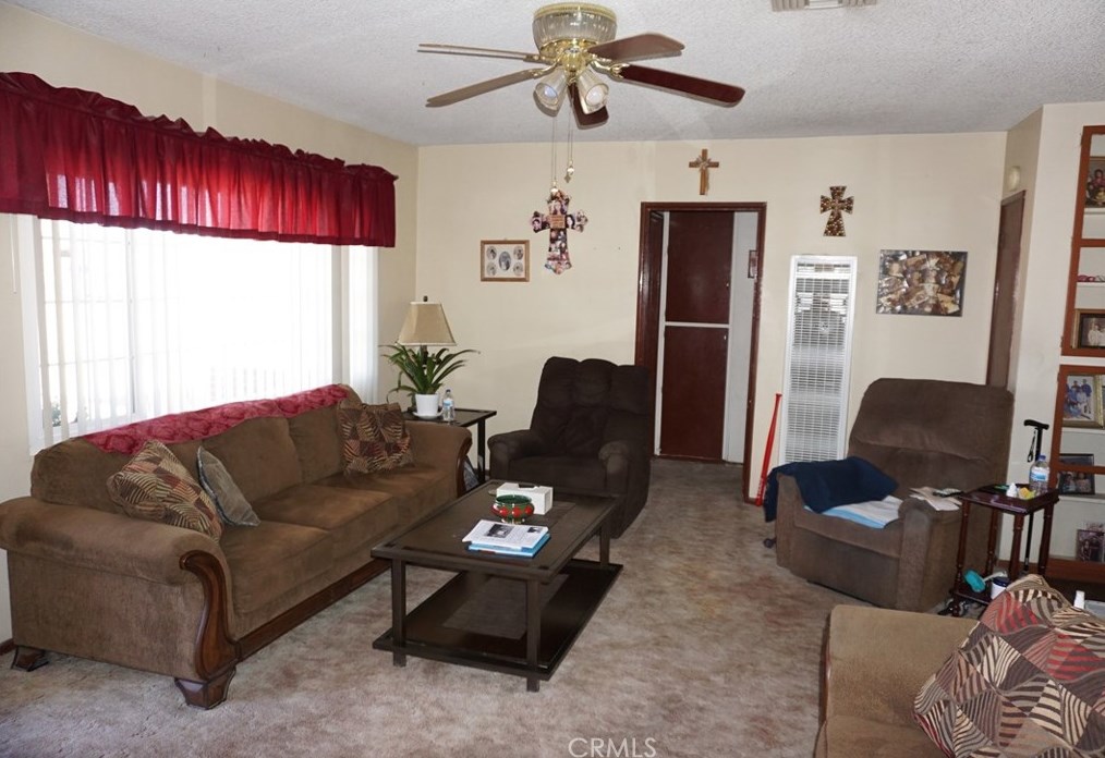 1321 Mirage Dr, Barstow, CA 92311-5340