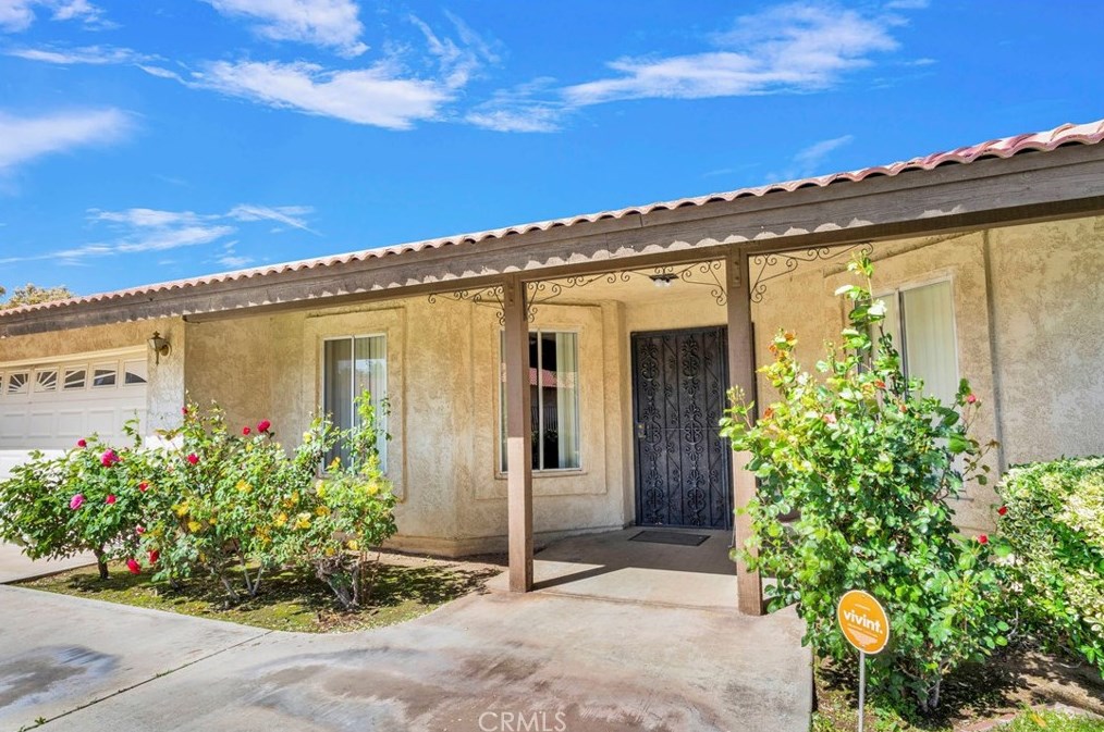 10373 Shangri La Ave, Hesperia, CA 92345-7710