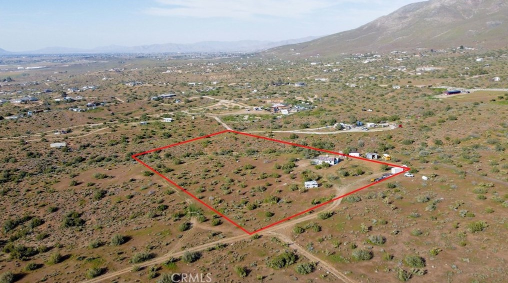 20240 Juniper Rd, Apple Valley, CA 92308-5329