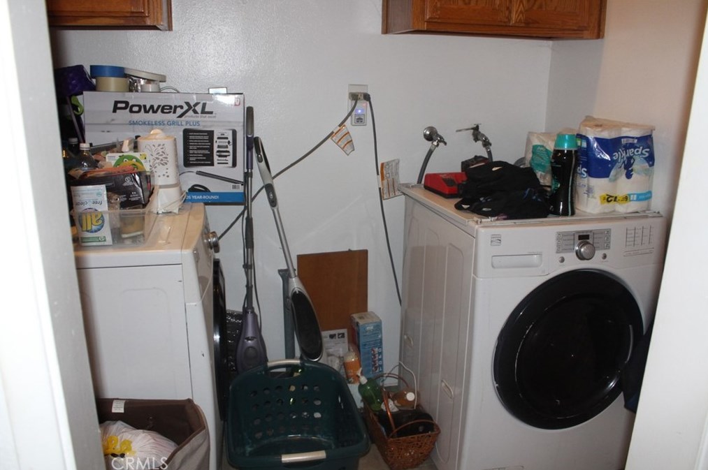 45548 5th St, Lancaster CA  93535-2025 exterior