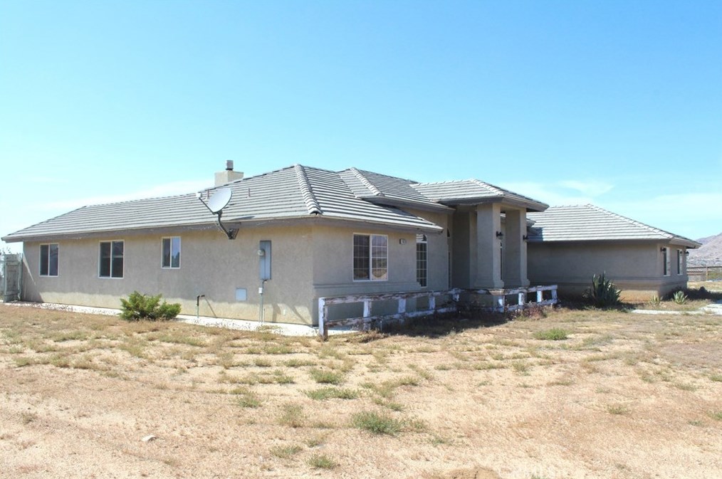 14670 Kingsdale Rd, Apple Valley, CA 92307-6466