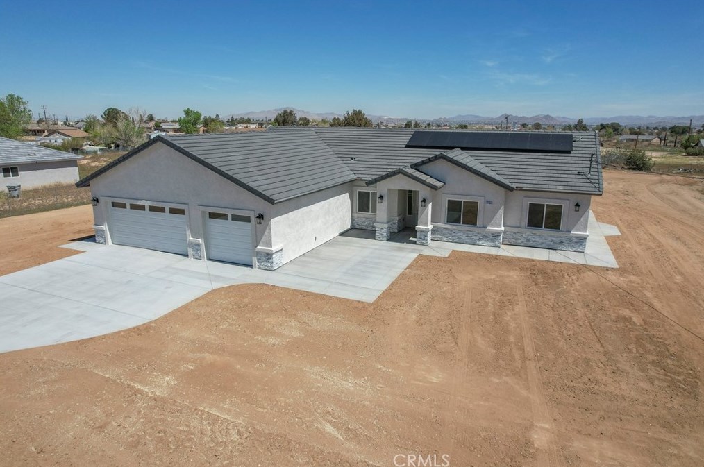 17184 Sycamore St, Hesperia, CA 92345