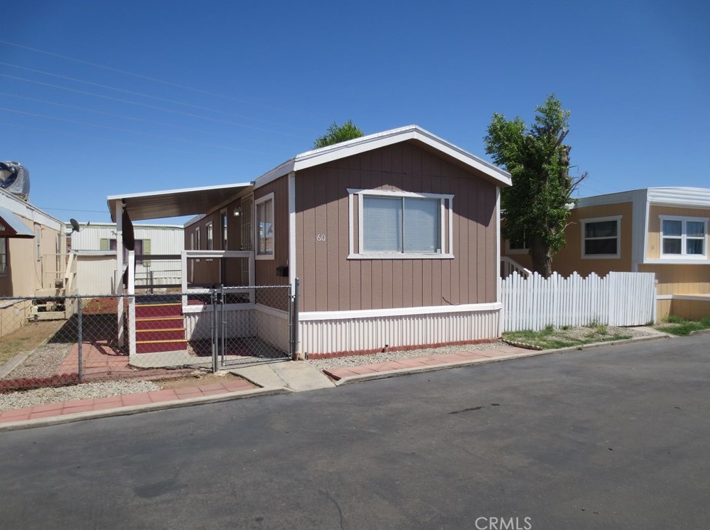 11423 Chamberlaine Way #60, El Mirage, CA 92301