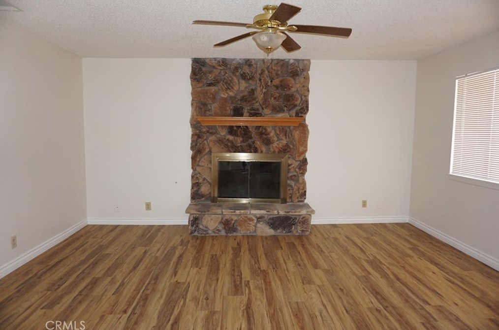930 Palo Verde Dr, Barstow, CA 92311