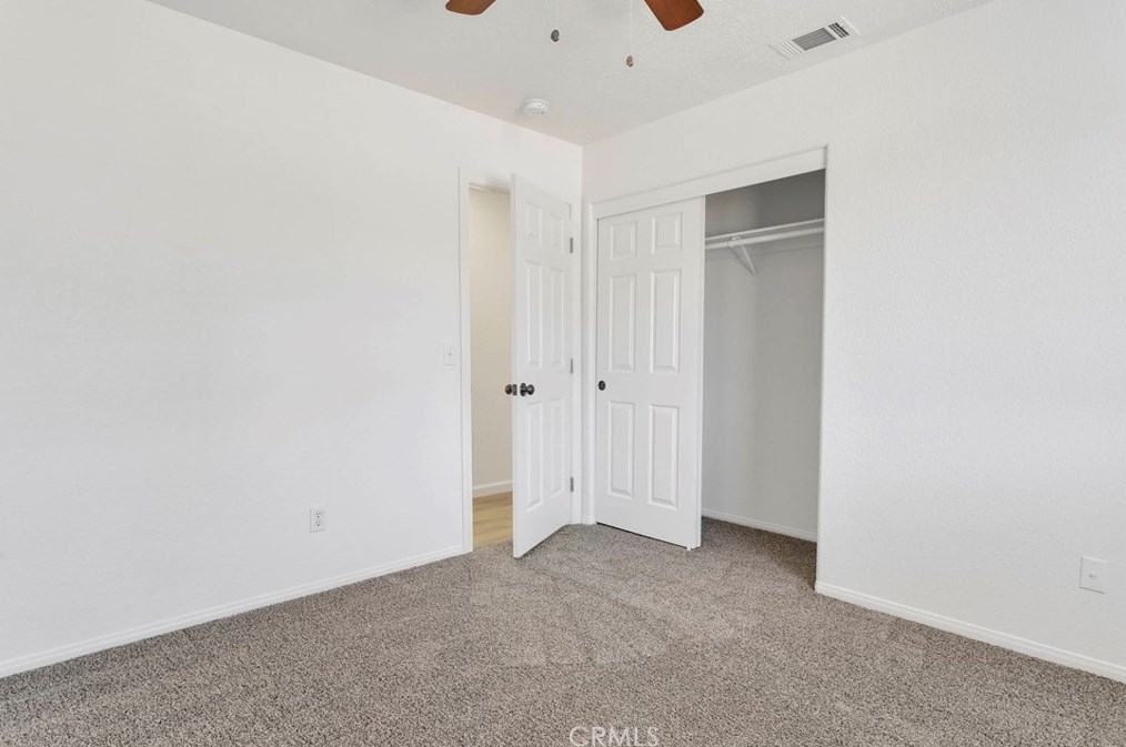 8951 Grapefruit Ave, Hesperia CA  92345-6514 exterior