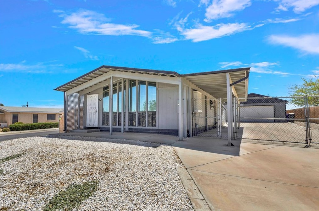 16369 Wimbleton Dr, Victorville, CA 92395