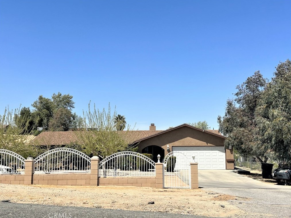 16840 Winona St, Victorville CA  92395-9192 exterior