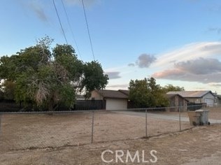 17668 Juniper St, Hesperia, CA 92345