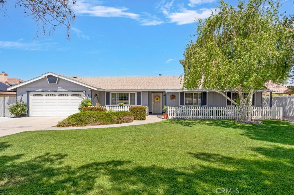 7235 Jenkins Ave, Hesperia, CA 92345