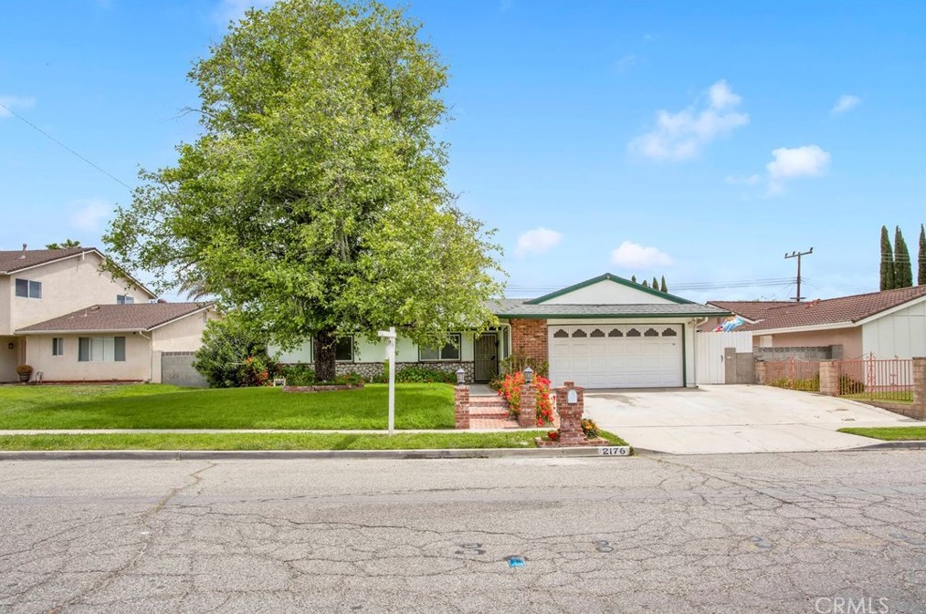 2176 Lindale Ave, Simi Valley, CA 93065