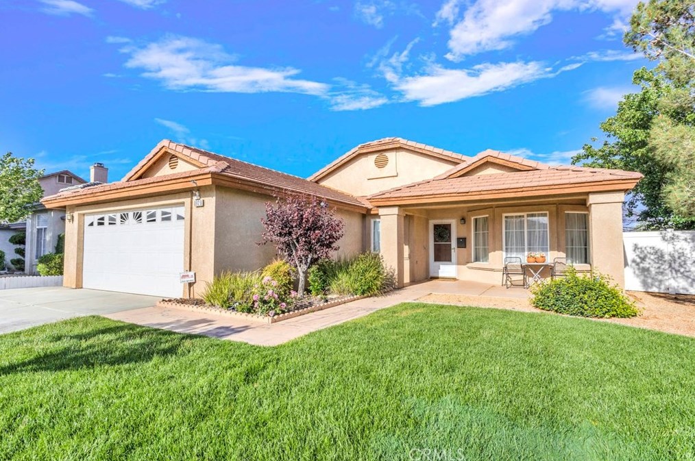 8929 Concord Ct, Hesperia CA  92344-8276 exterior