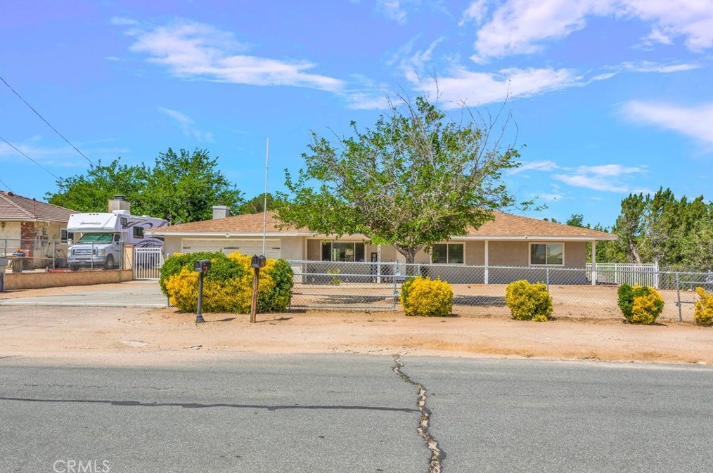 7458 Kenyon Ave, Hesperia, CA 92345