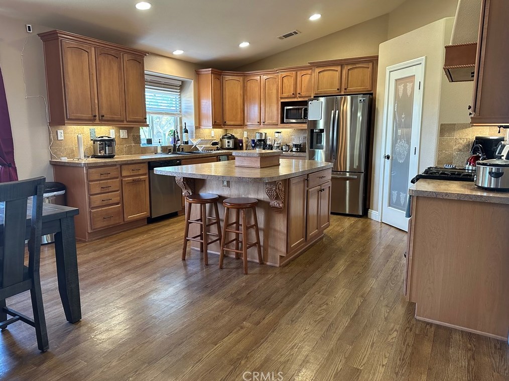 16435 Mesquite St, Hesperia, CA 92345