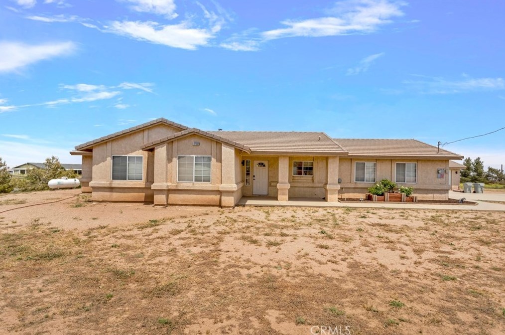 12130 Meadowlark Ave, Hesperia, CA 92344