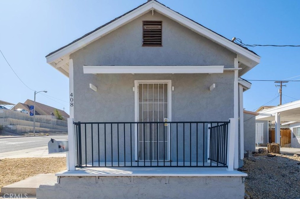 408 Pioneer St, Barstow, CA 92311-2824