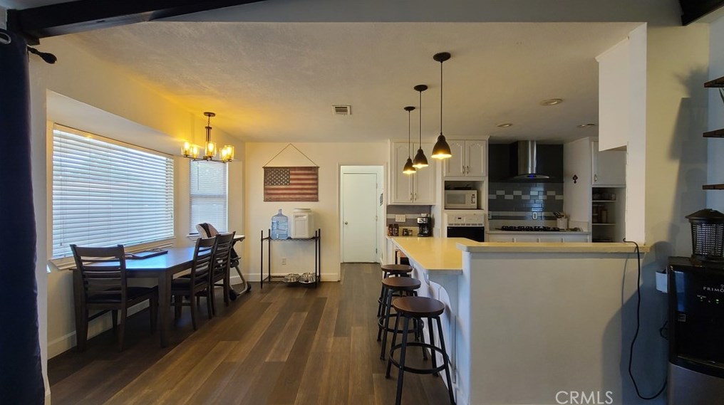 17640 Walnut St, Hesperia CA  92345-6211 exterior
