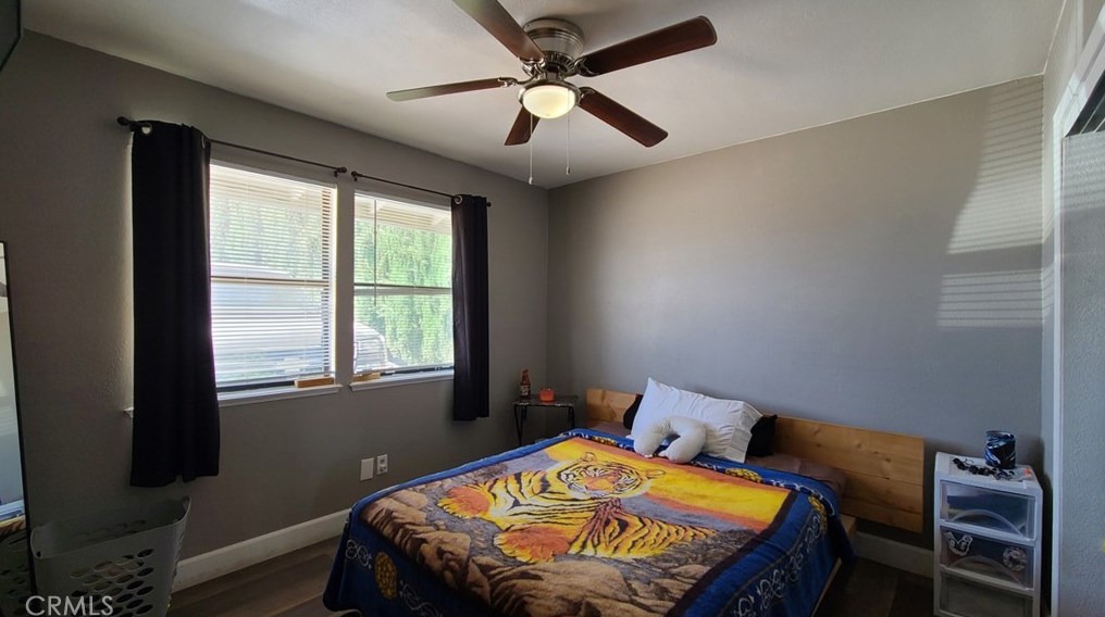 17640 Walnut St, Hesperia CA  92345-6211 exterior