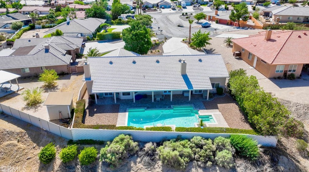 18571 Olalee Ln, Apple Valley, CA 92307-1404
