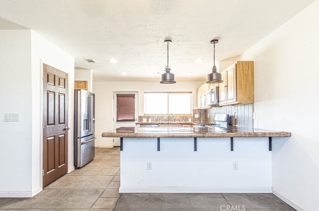 36061 Sage St, Lucerne Valley CA  92356-7730 exterior