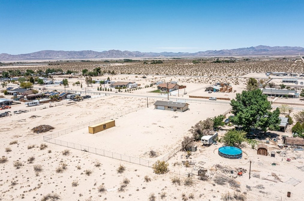 36061 Sage St, Lucerne Valley CA  92356-7730 exterior