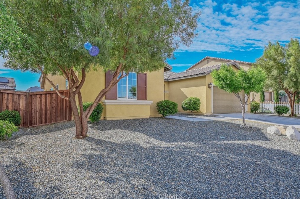 14297 Tierra Del Sur St, El Mirage, CA 92301