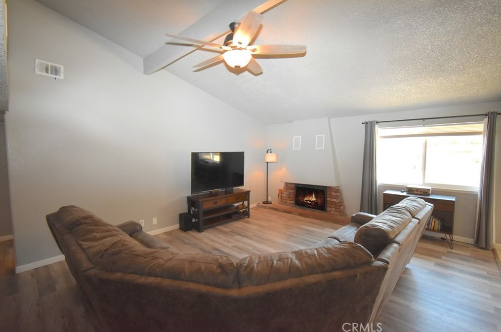 1340 Tara St, Barstow, CA 92311