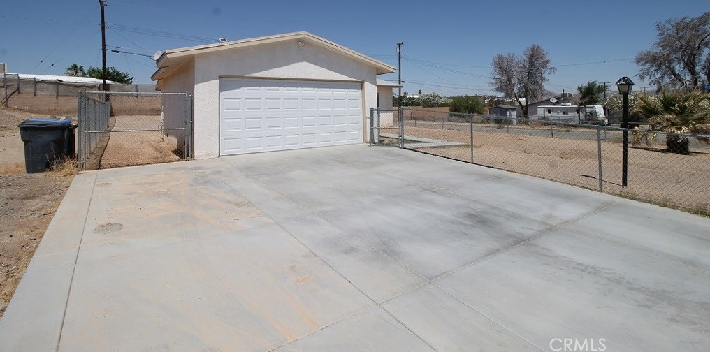 800 Arbor Way, Barstow, CA 92311-5719