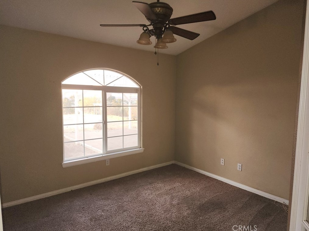 18565 Verano St, Hesperia, CA 92345