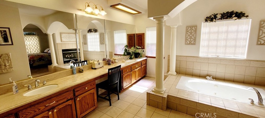 16771 Crockett Ave, Hesperia CA  92345-8818 exterior