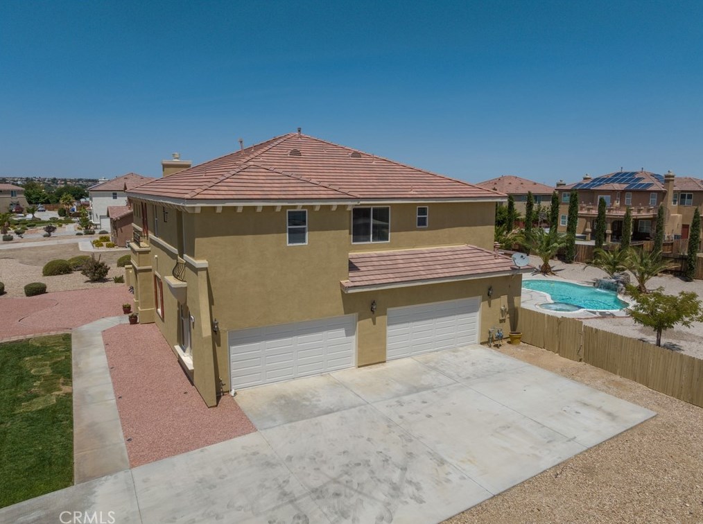 19176 Saguaro Way, Apple Valley, CA 92308-2705