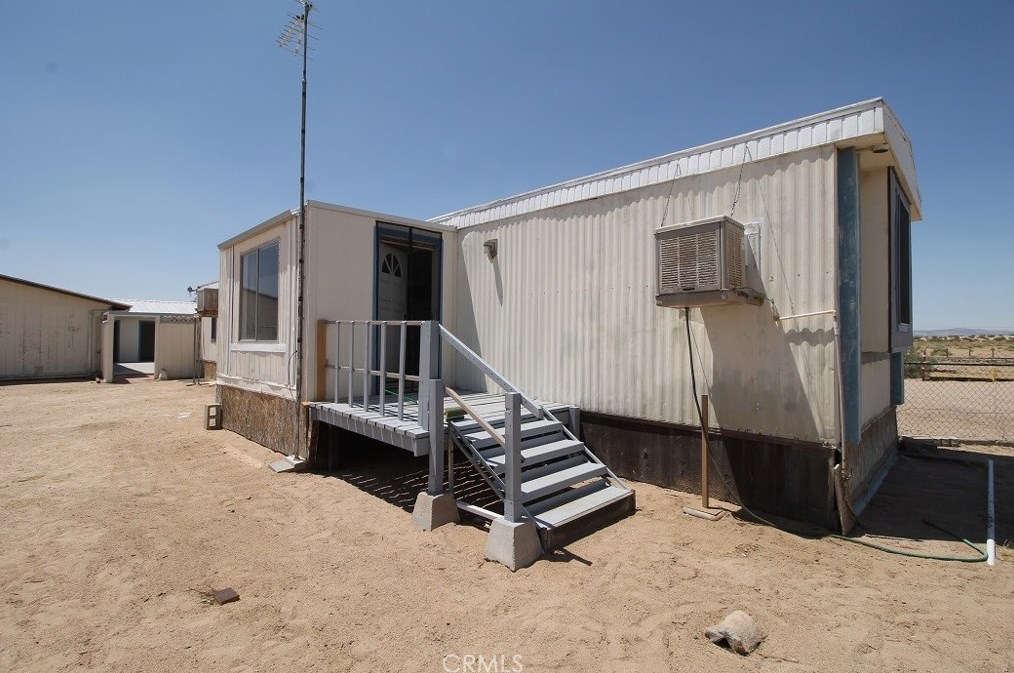 47879 Silver Valley Rd, Newberry Springs CA  92365-9114 exterior