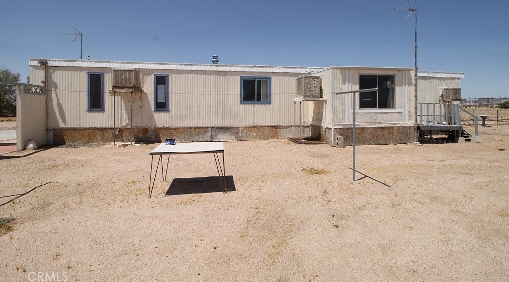 47879 Silver Valley Rd, Newberry Springs CA  92365-9114 exterior