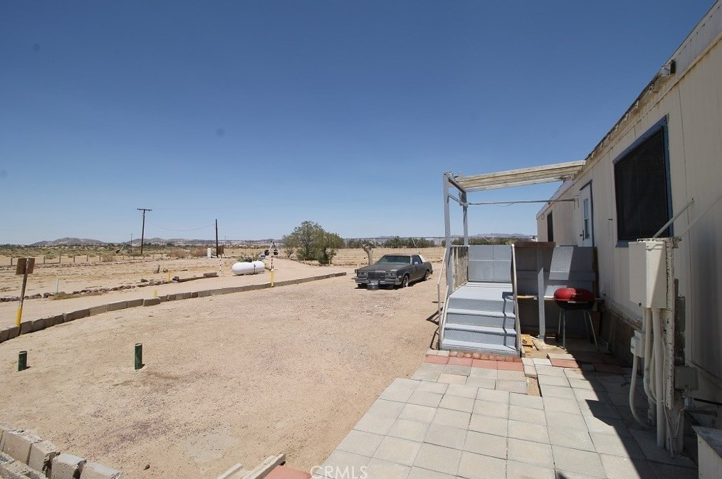47879 Silver Valley Rd, Newberry Springs CA  92365-9114 exterior